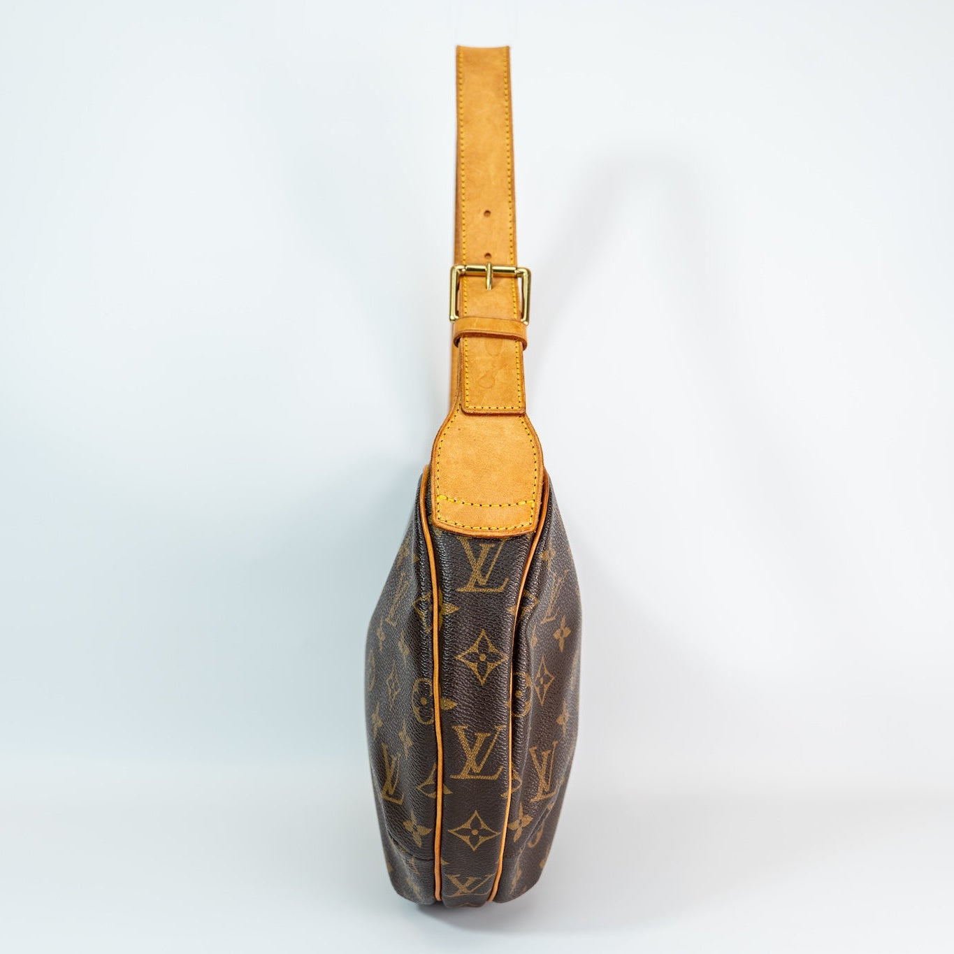 Croissant MM Shoulder Bag