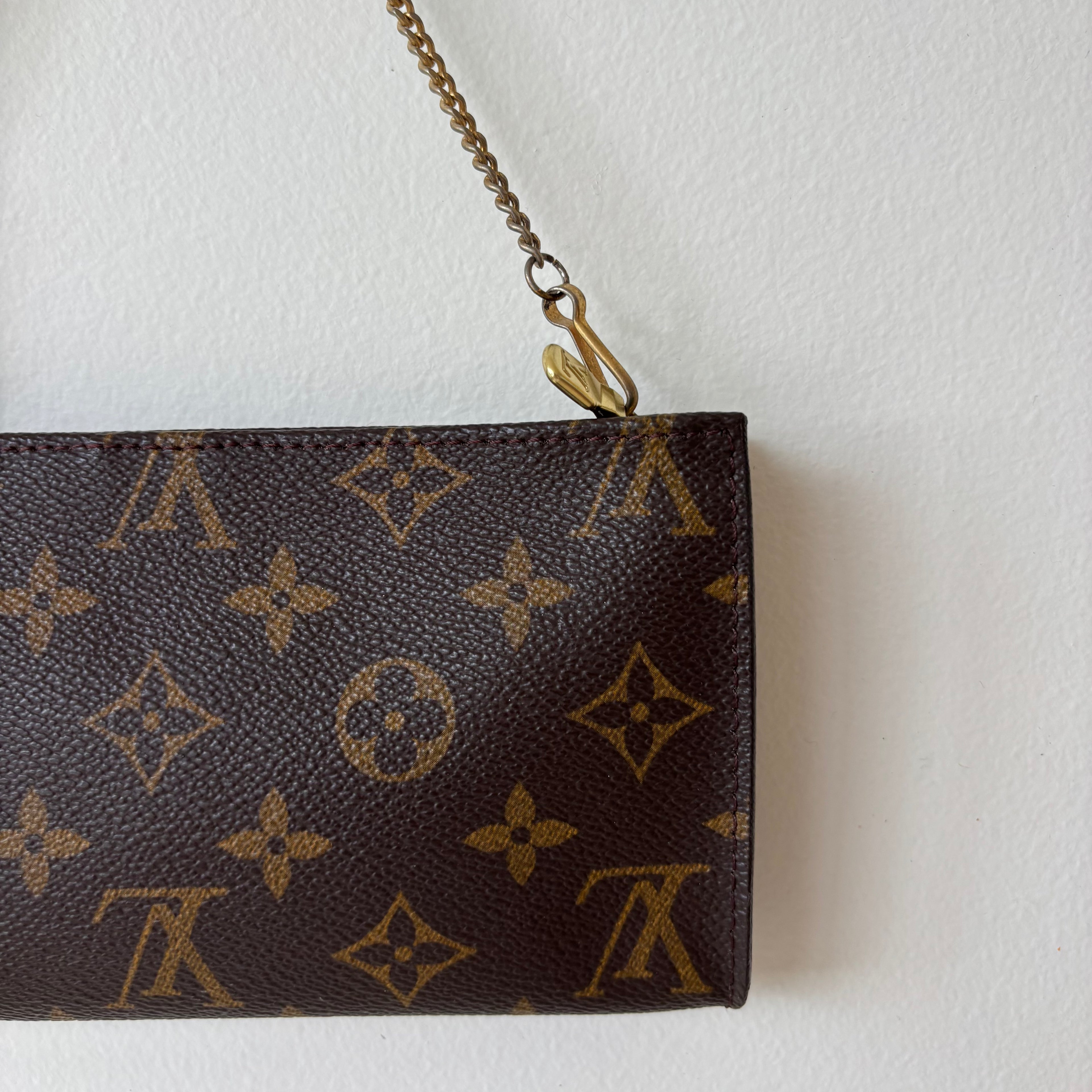Monogram Bucket GM Pouch Accessory Pouch