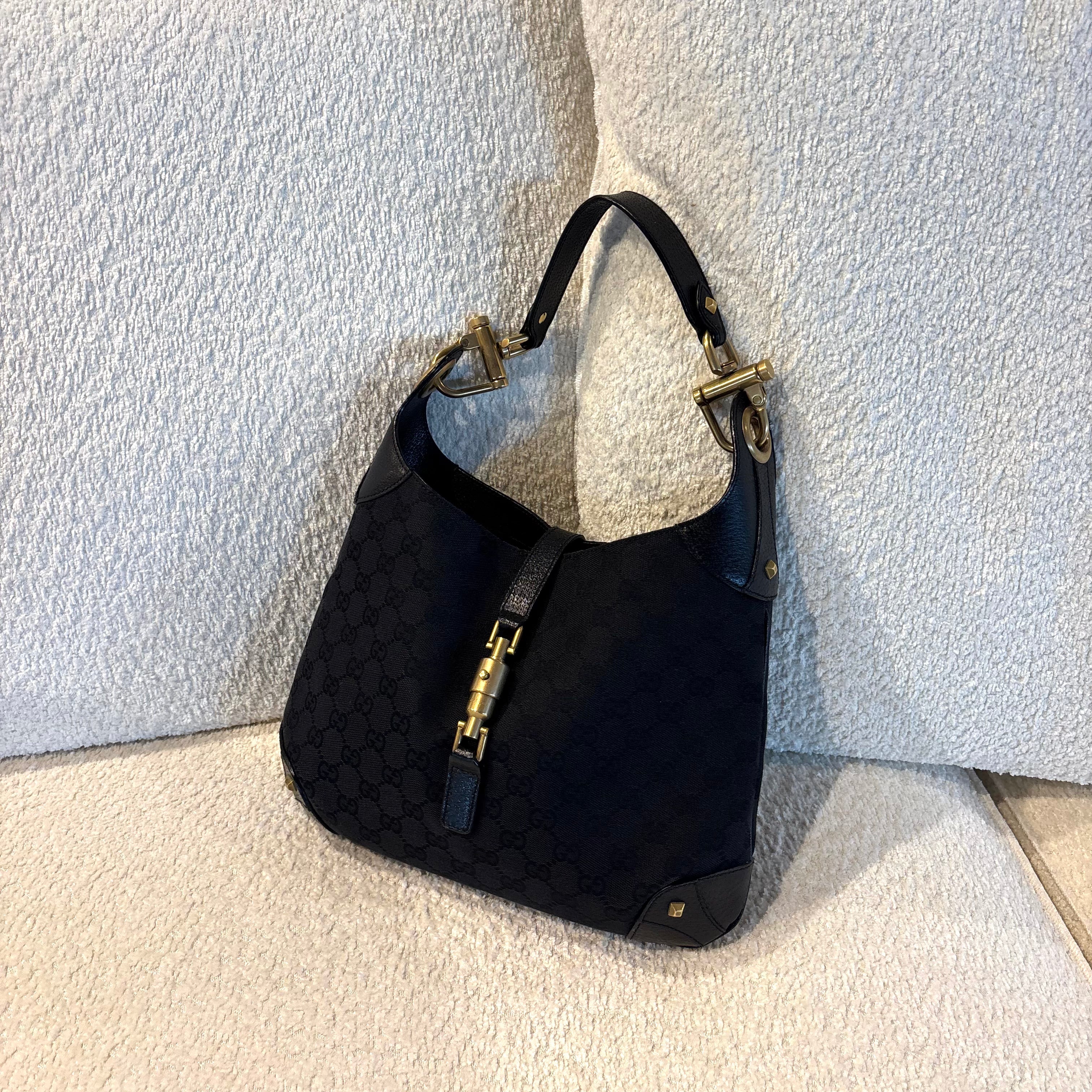 GG Canvas Jackie Shoulder Bag