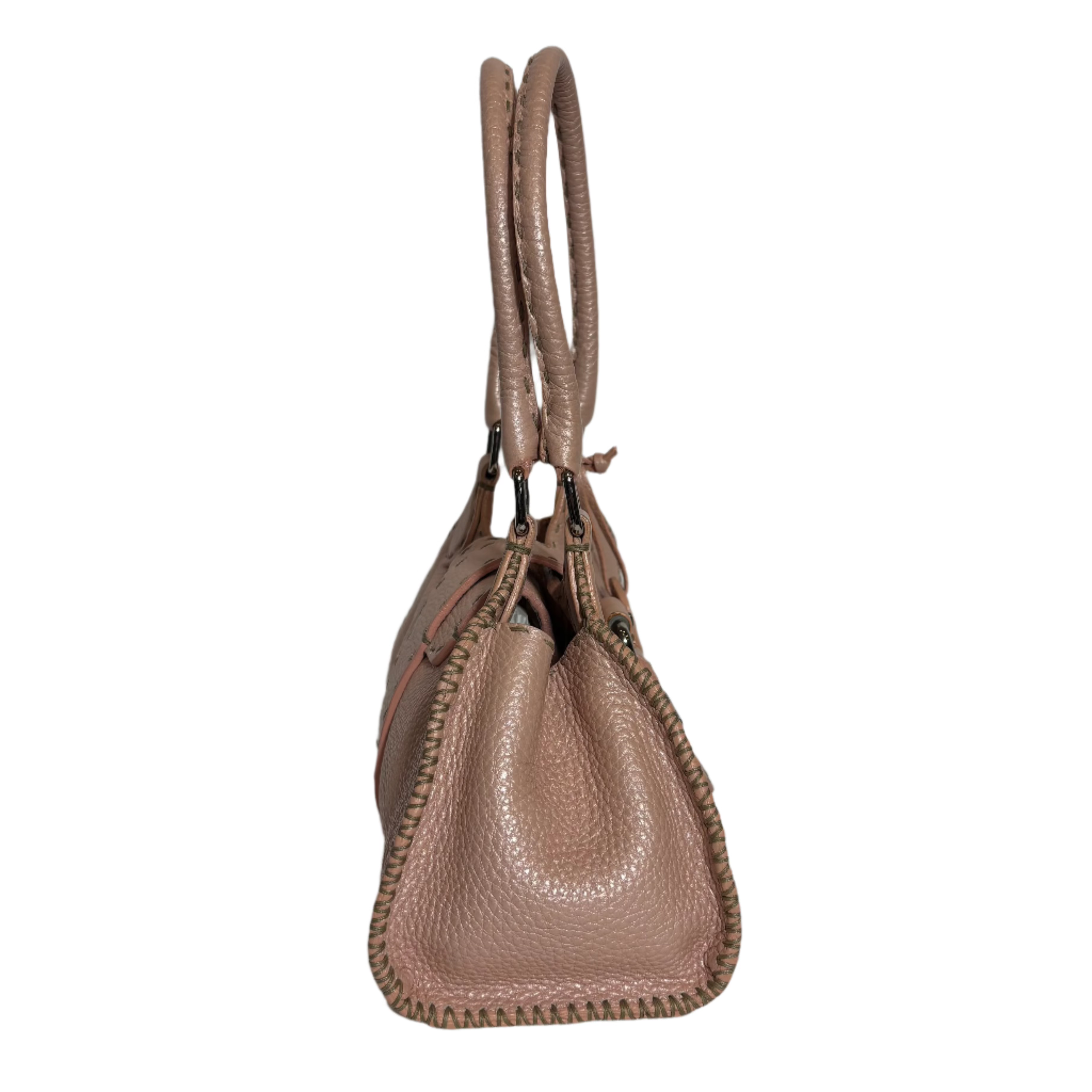 Selleria Sporty Shoulder Bag & Kitten Heels