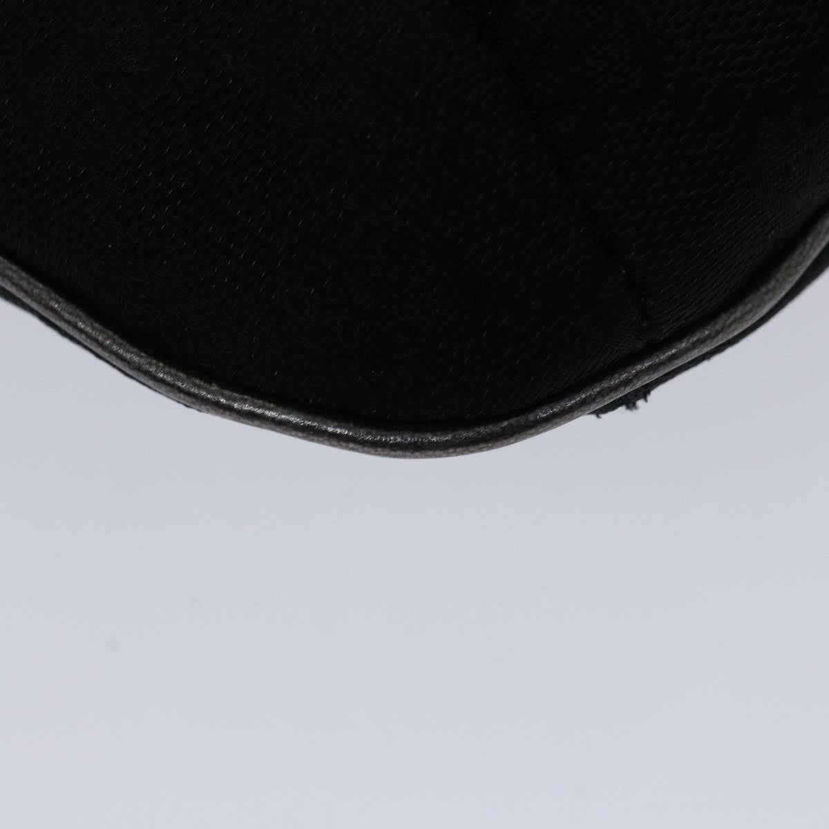 GG Canvas Shoulder Bag