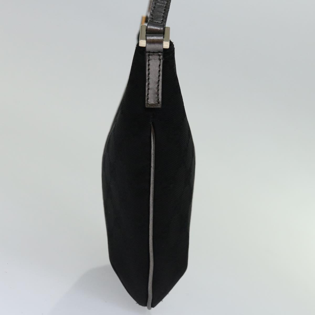 GG Canvas Shoulder Bag