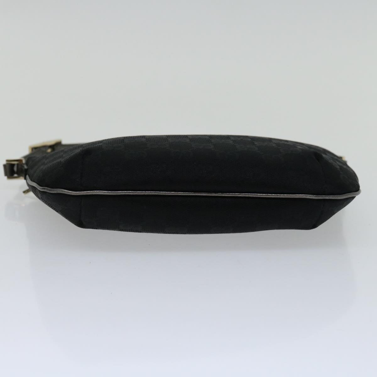 GG Canvas Shoulder Bag