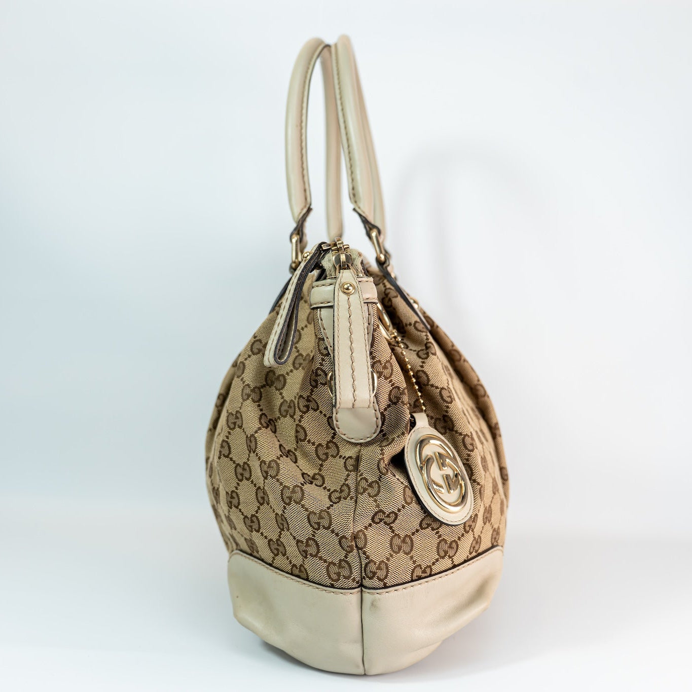 GG Canvas Sukey 2-Way Handbag — Beige, Gold Hardware
