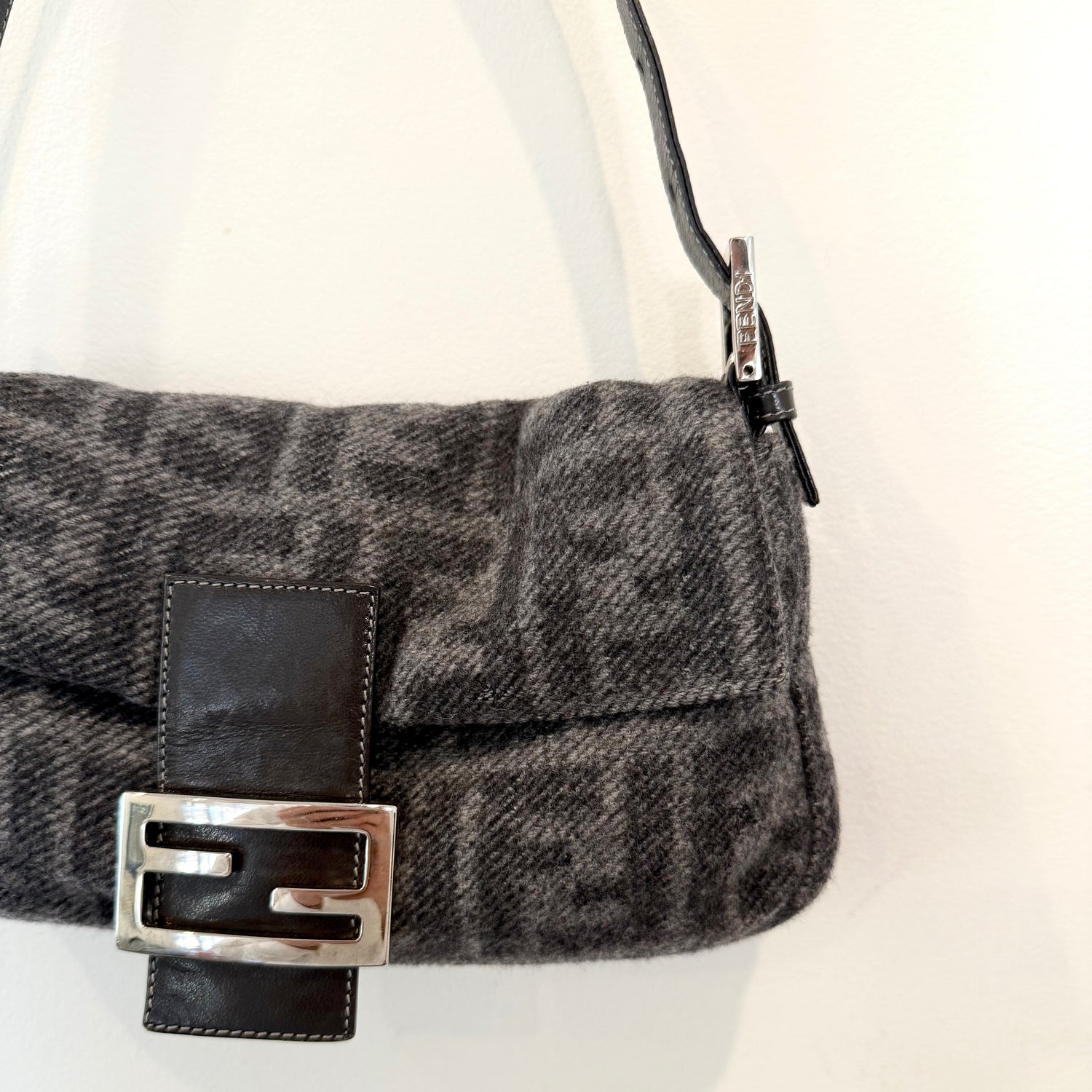 Baguette Zucca Wool