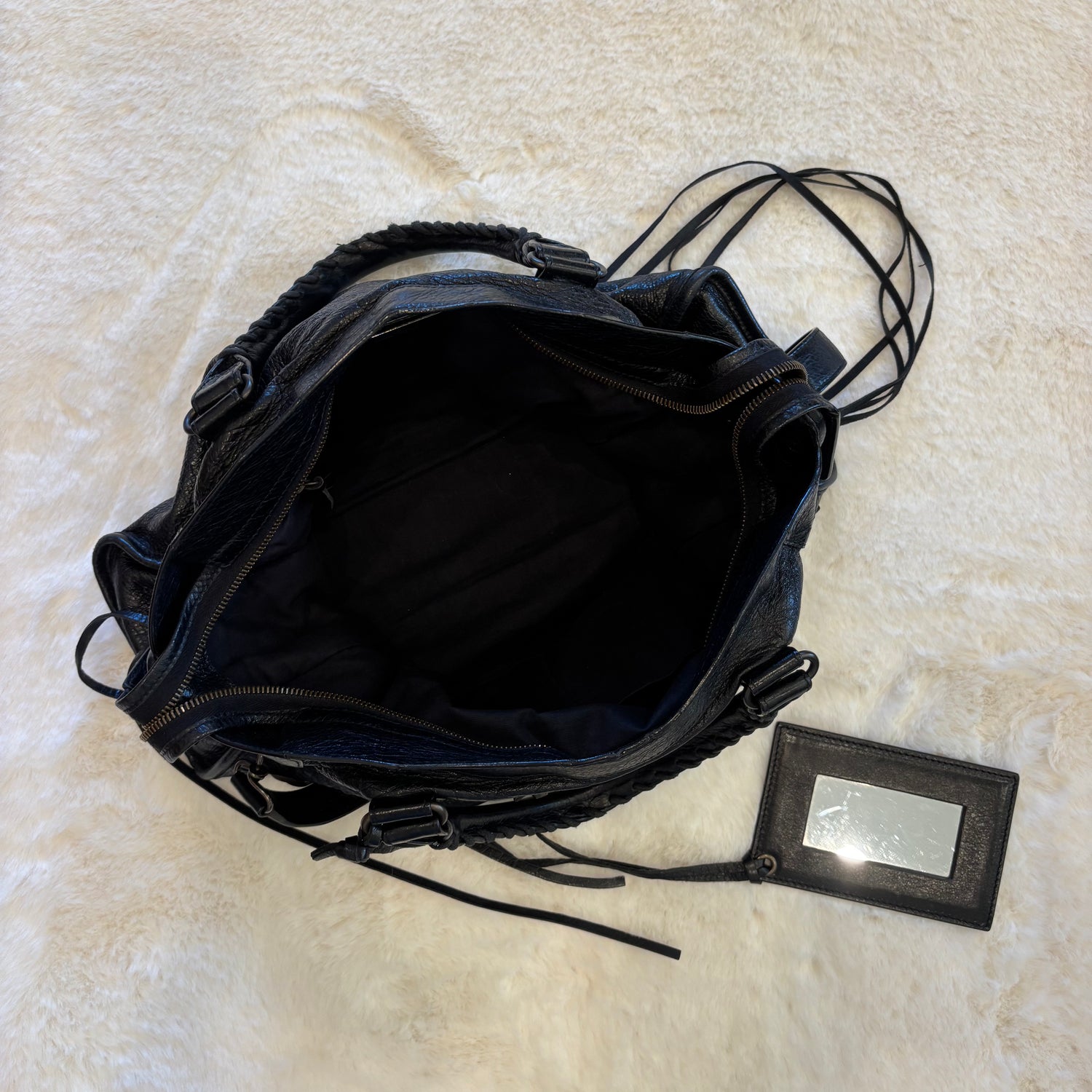 The City Hand Bag
