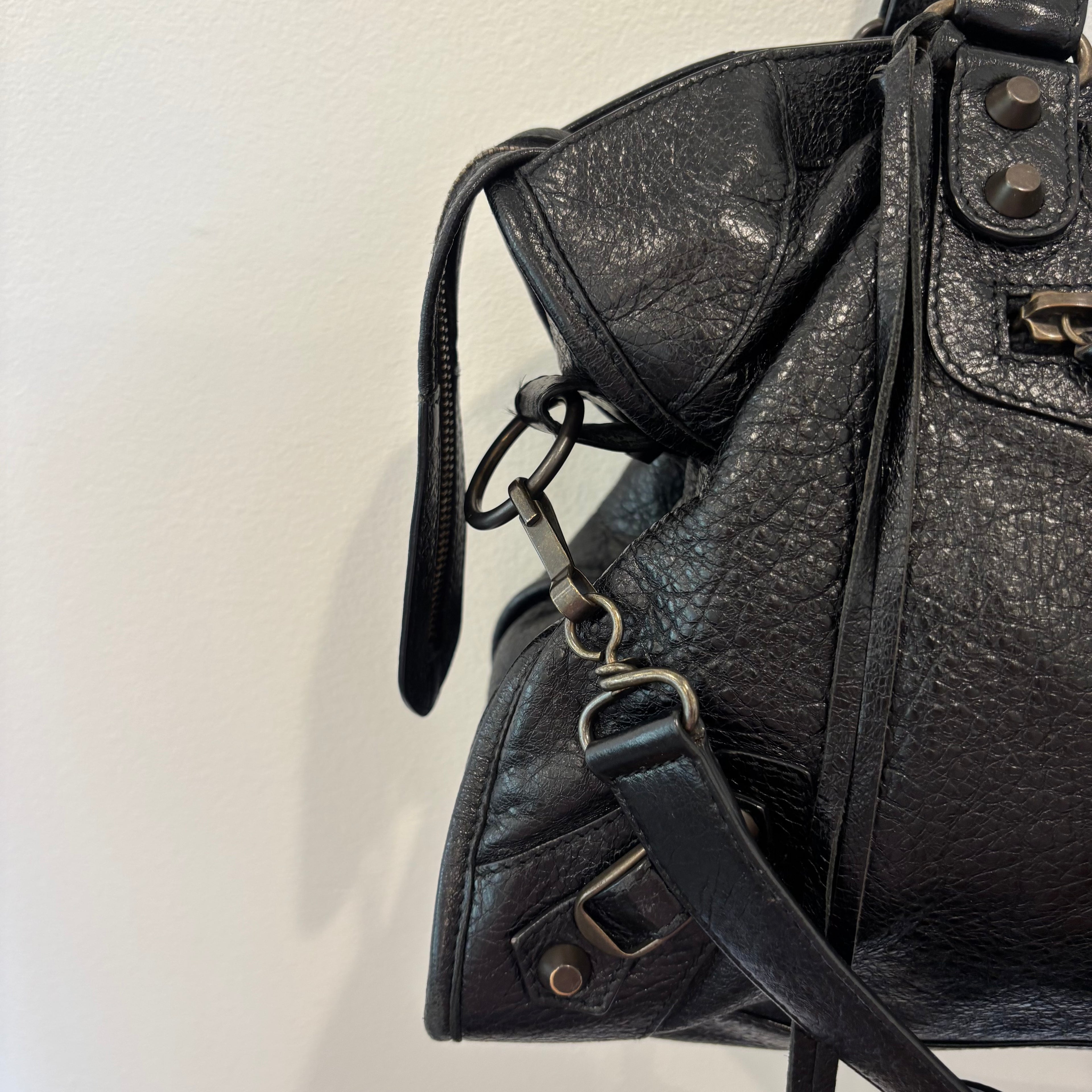 The City Hand Bag