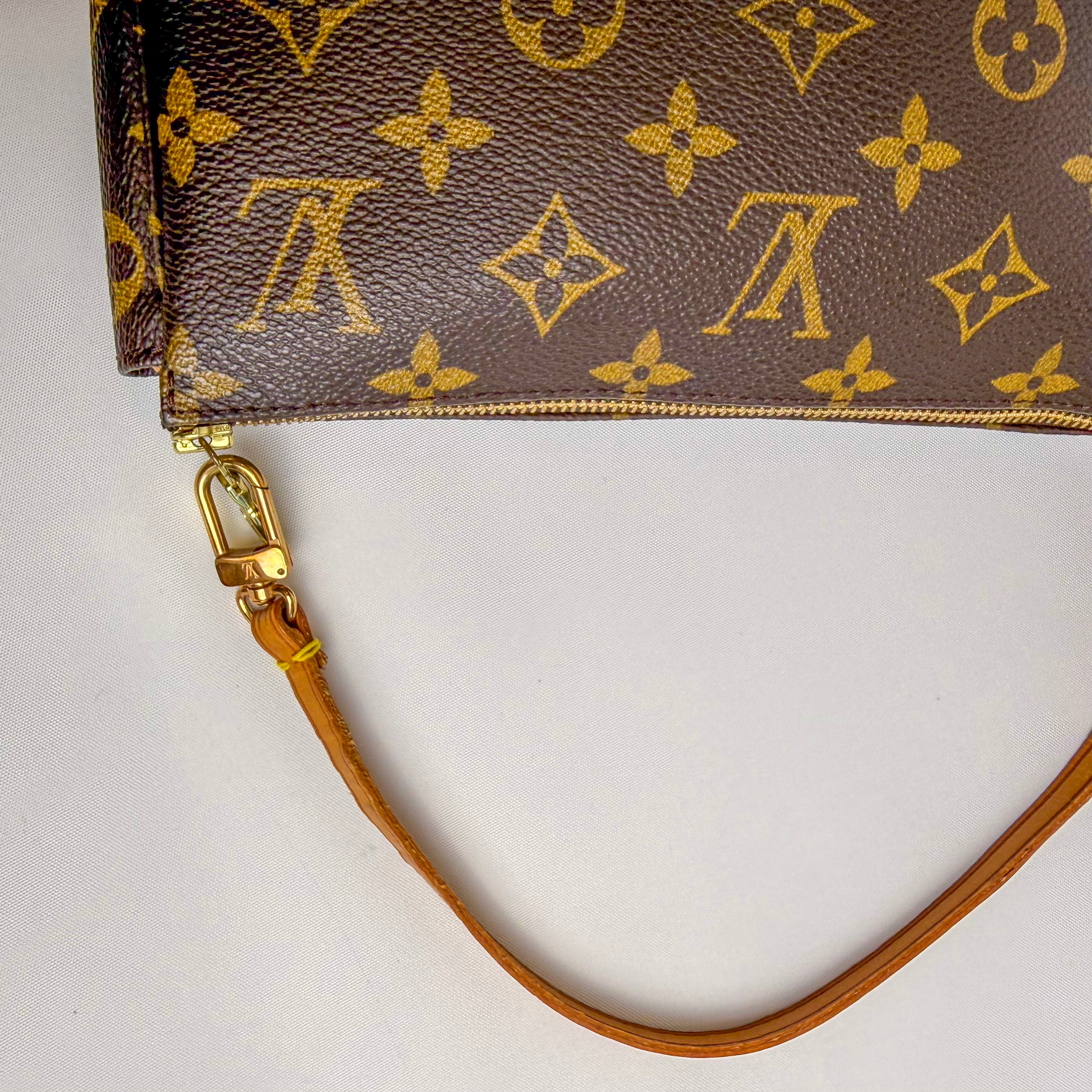 Louis Vuitton Pochette Accessoires, Monogram