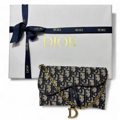 Small Saddle Pouch with Chain